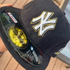 The New York Yankees 27 World Championships 2009 Inaugural Season New Era Fitted